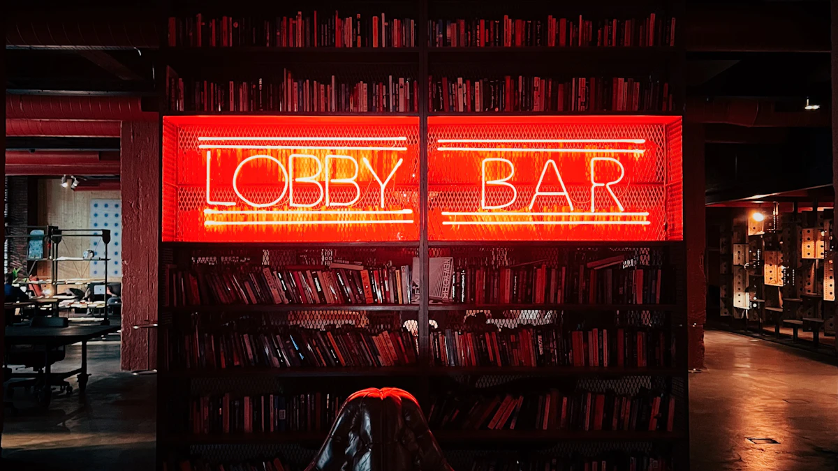 Enseigne lumineuse Lobby Bar dans un hôtel