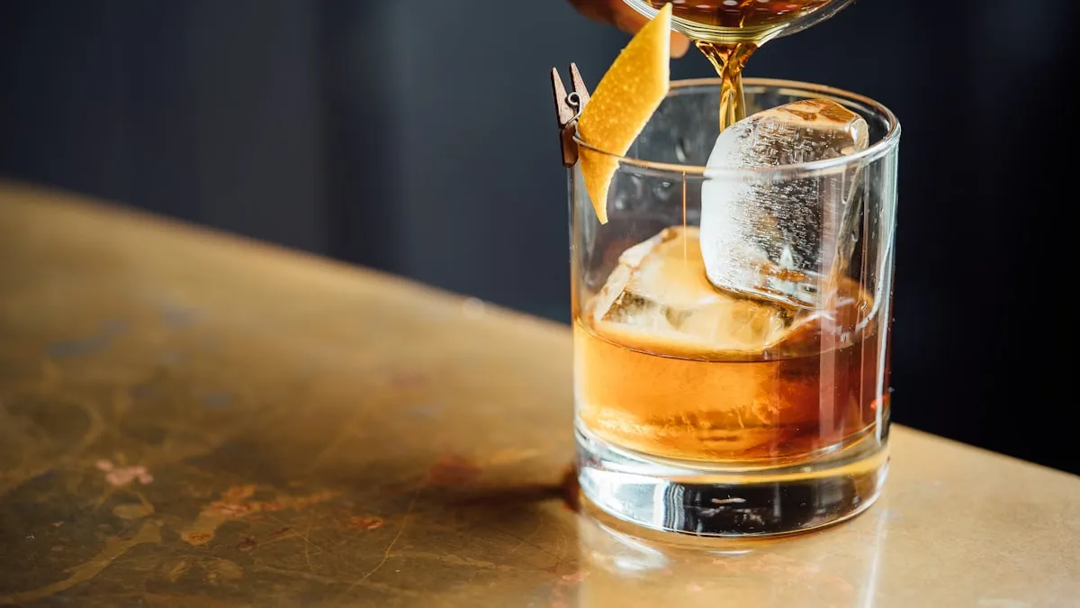 Bar à l'ambiance travaillée