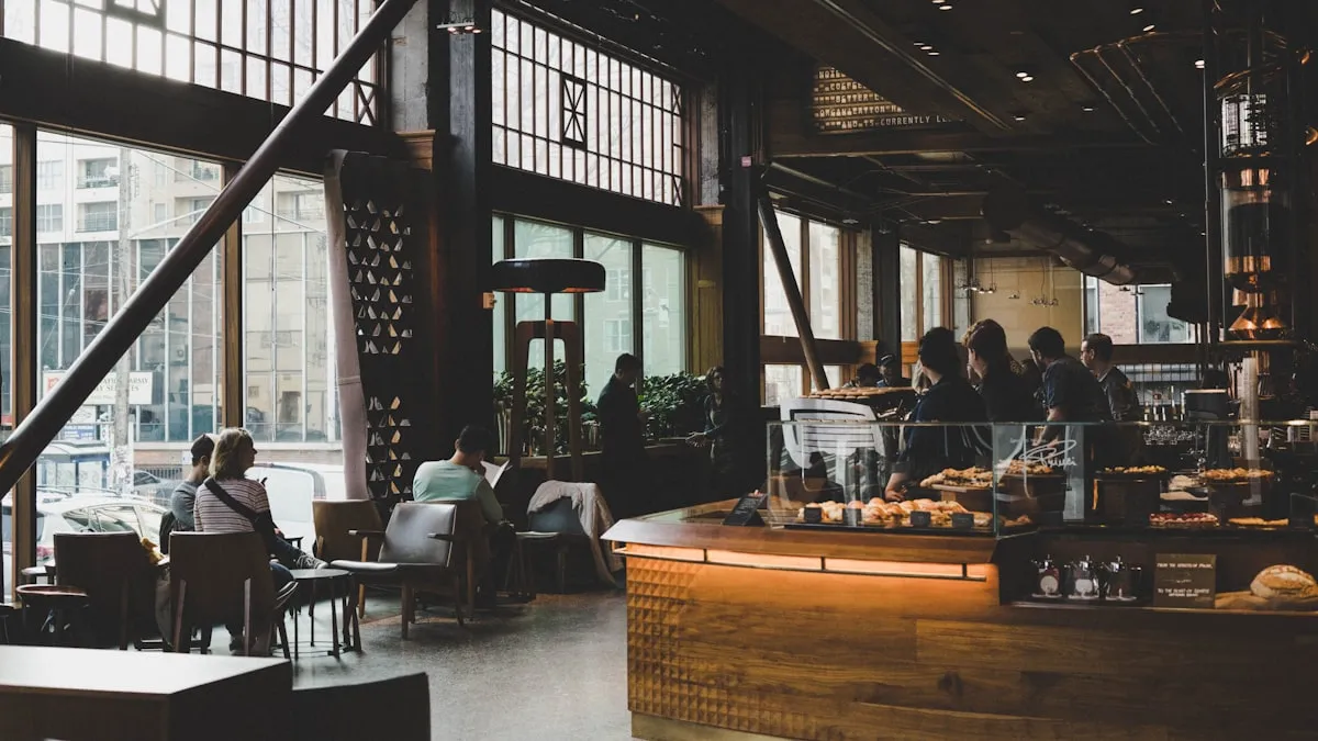 Café chaleureux et accueillant